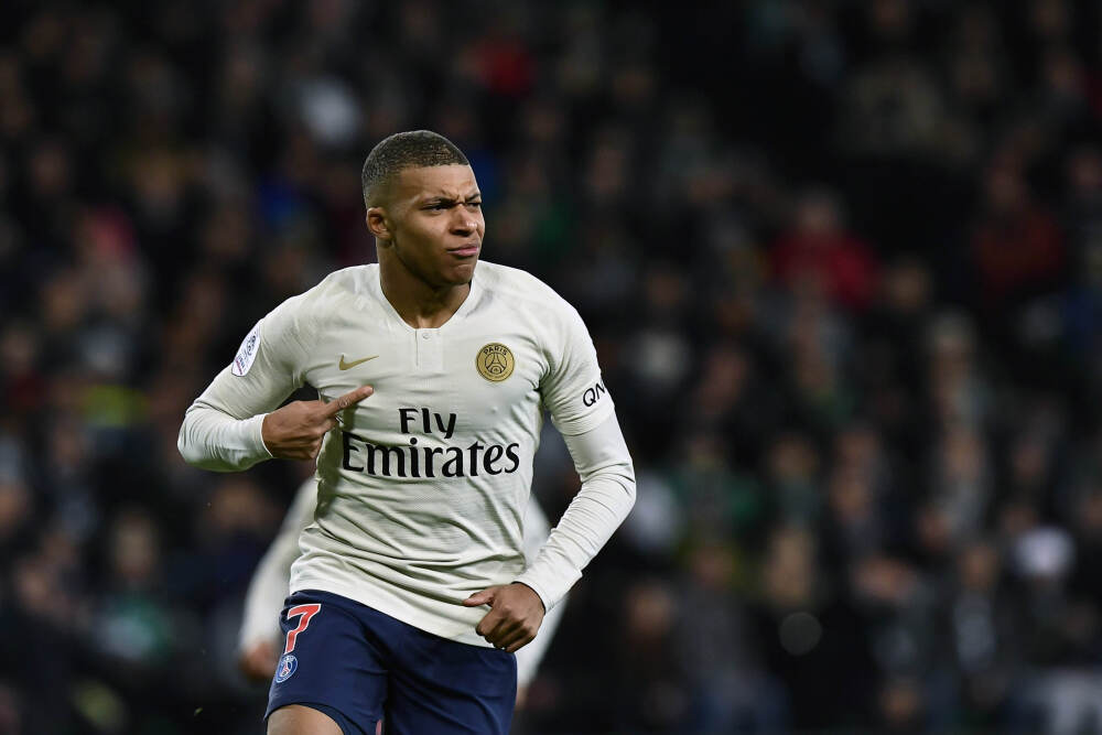 让中美关系这艘大船平稳前行